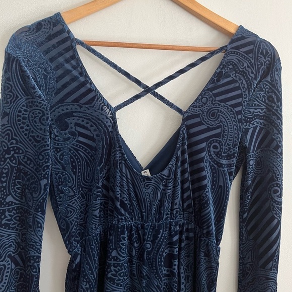 Urban Outfitters Ecote Velvet Paisley Pattern Striped Wrap Front Romper - Picture 7 of 7